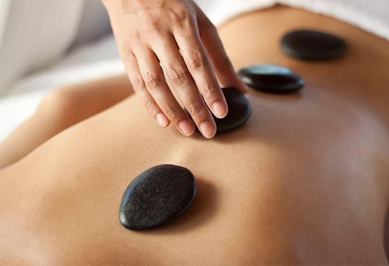 Hot Stone Massage (30 min)
